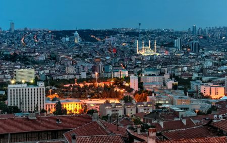 Syrie : un sommet Turquie-Russie-Iran prévu en septembre à Ankara