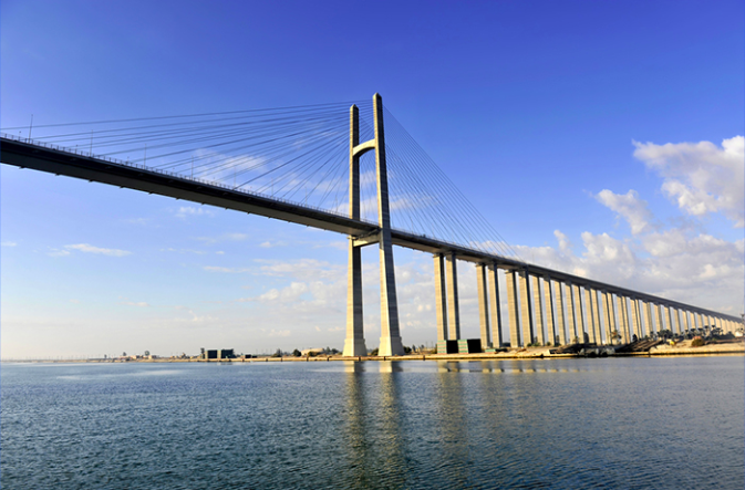 Egypt: inauguration of the world's largest suspension bridge