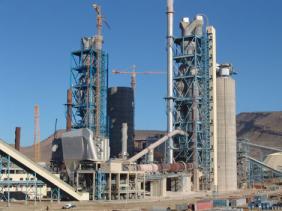Pour la première fois l'Algérie exporte du ciment vers l'Europe