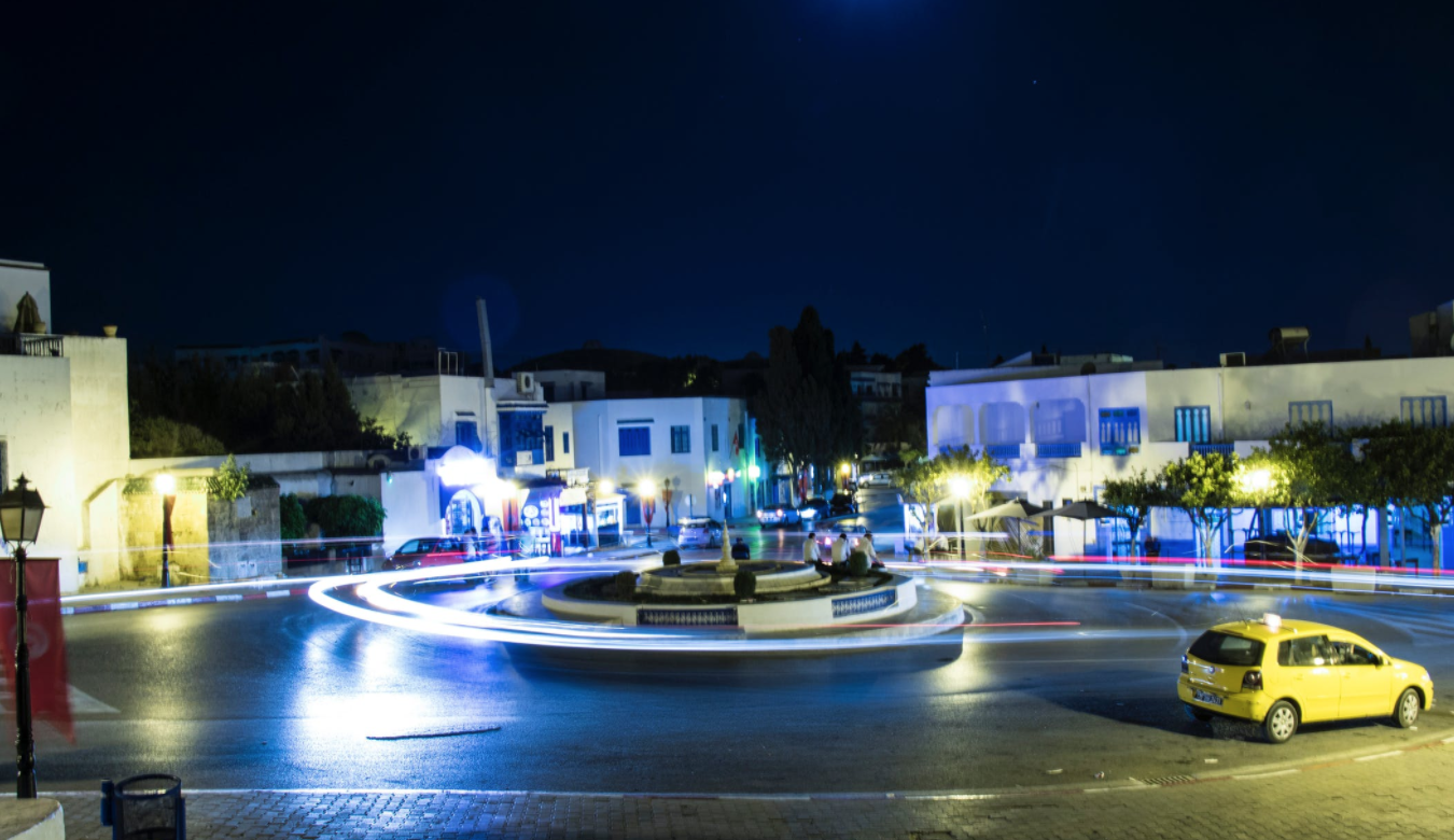 La Tunisie accélère ses mesures de déconfinement avec la réouverture de l’ensemble des commerces 
