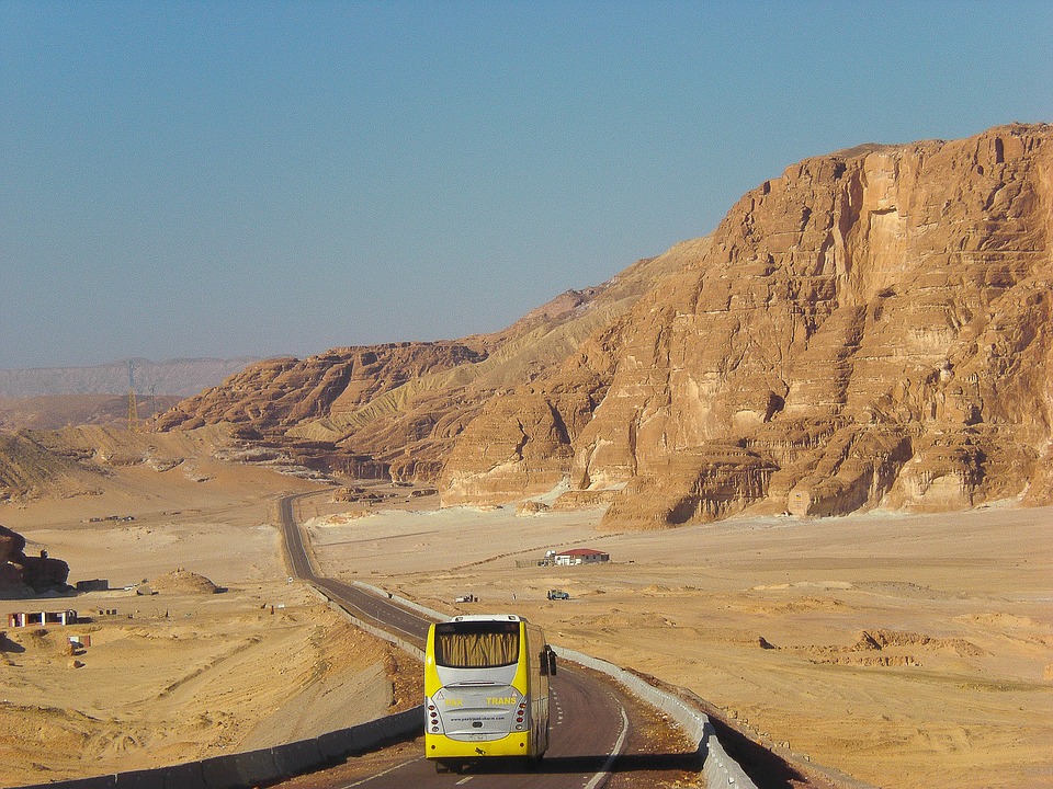 L’Egypte veut mobiliser 800 millions de dollars pour ses infrastructures de transport