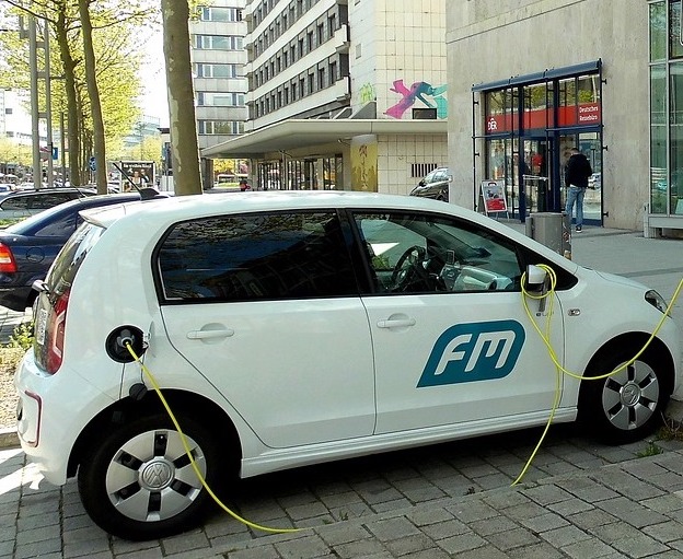 Le Liban inaugure la première borne de recharge pour voitures électriques