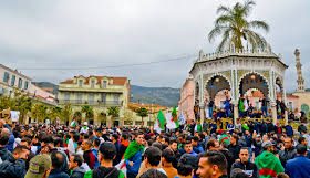 Le Hirak : un tournant historique dans l’histoire de l’Algérie moderne