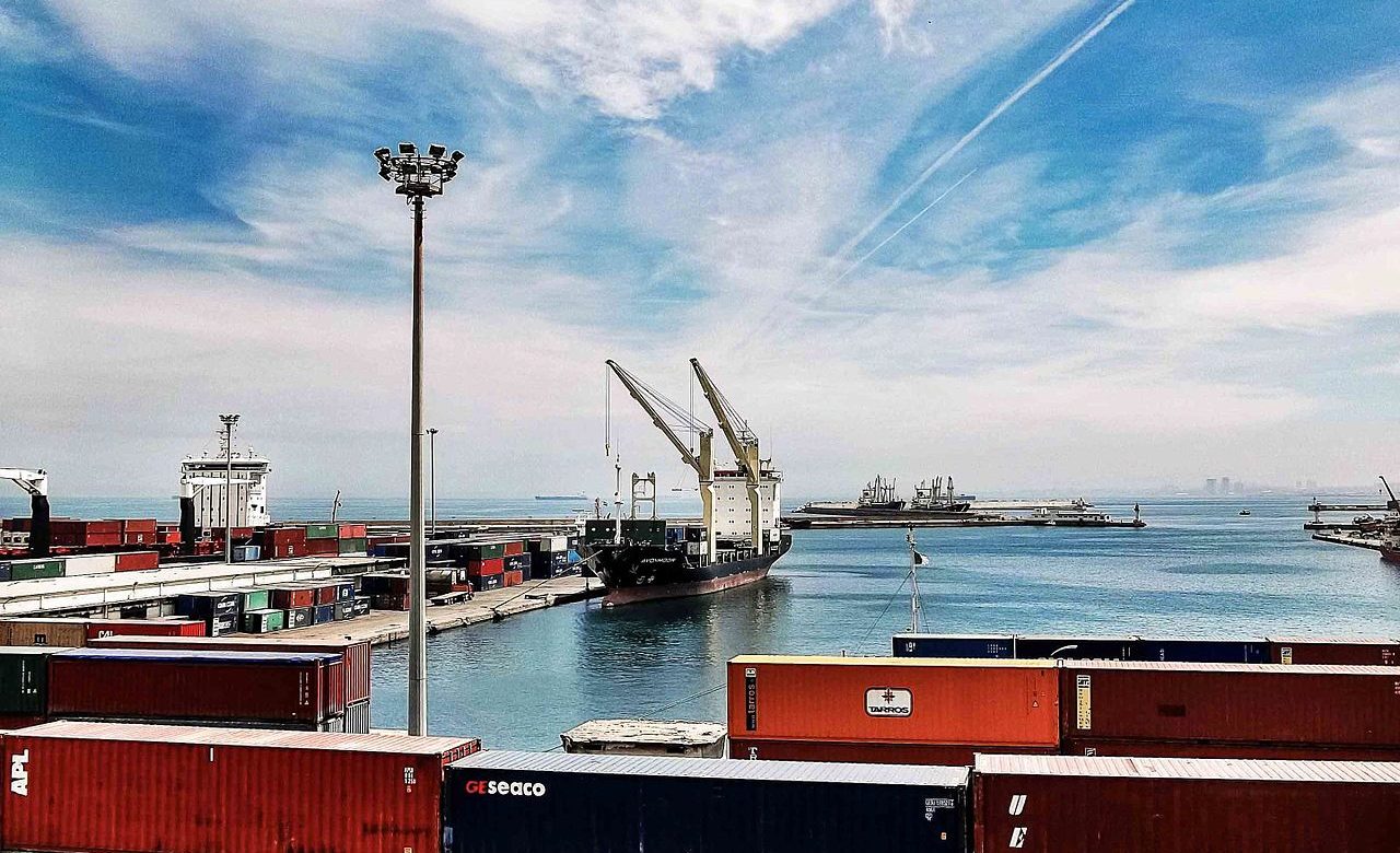 Alger ne veut plus de bateaux abandonnés sur ses quais