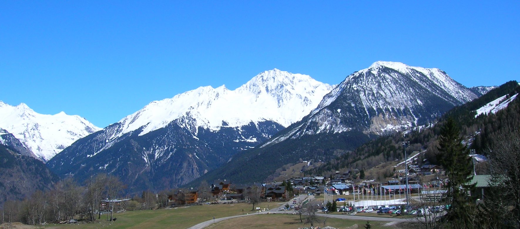 La station Mzaar Ski Resort renforce sa collaboration avec Courchevel