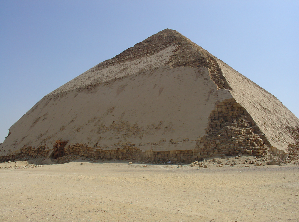 Egypt: Several mummies discovered and two pyramids reopen to the public on the site of Dahshur 2