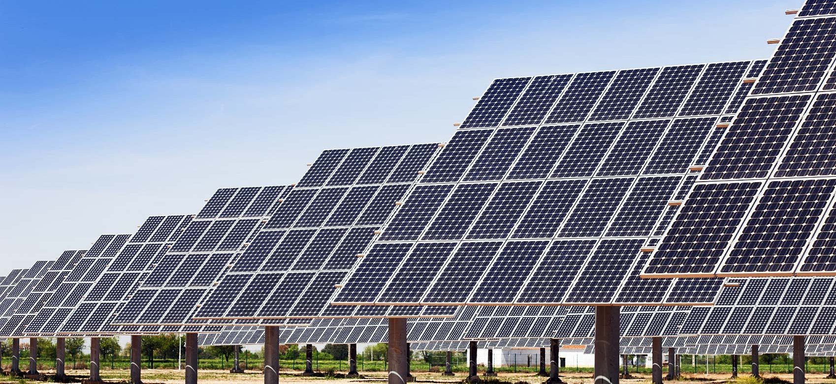 Le Maroc lance la plus grande centrale solaire au monde