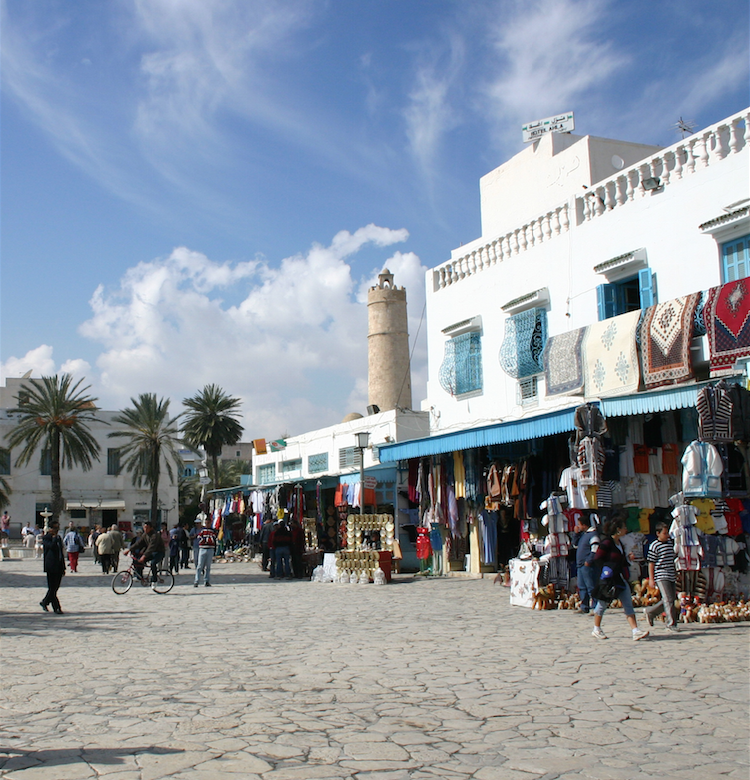 Venue massive de touristes algériens chez leurs voisins en Tunisie