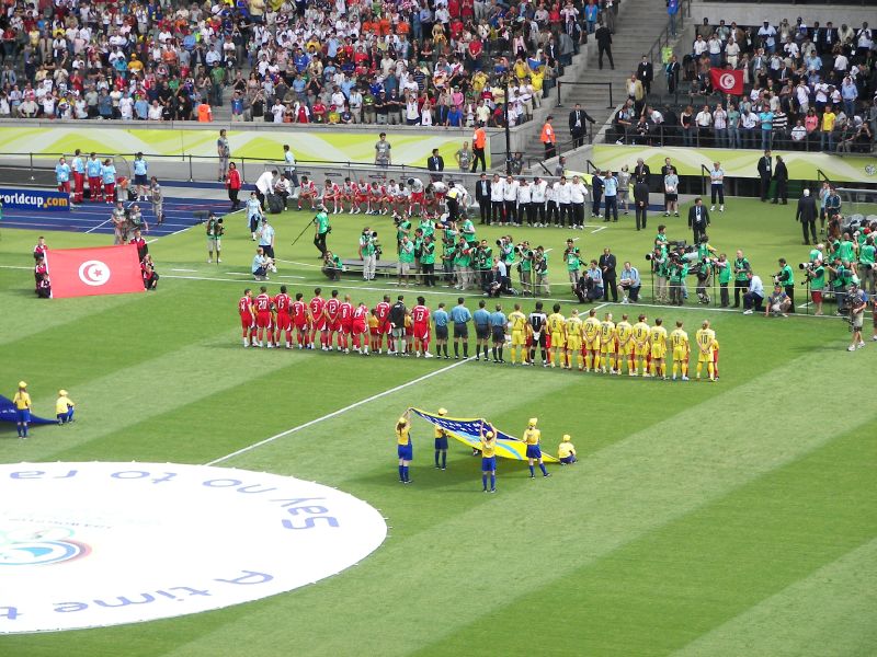 Le football pour pallier la baisse du dinar ?