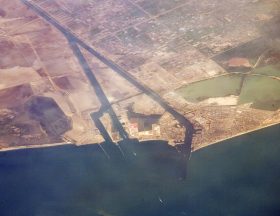 L’Égypte veut investir 1 milliard de dollars pour moderniser le canal de Suez