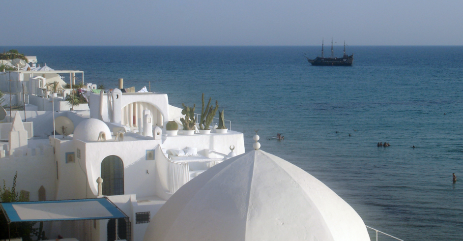 Tunisie : Le ministre du Tourisme et de l’Artisanat et la Banque européenne de reconstruction et de développement (BERD) ont signé un accord de coopération technique de 200 000 €