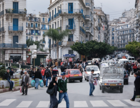 Algérie : Les banques et établissements financiers du pays ont encore six mois pour augmenter leur capital social, imposé par la Banque centrale