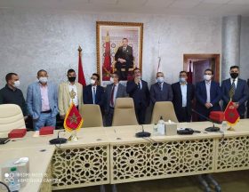 Maroc : Attijariwafa bank signe une convention de partenariat avec la Fédération des Chambres marocaines de commerce pour accompagner l’esprit d’entreprendre