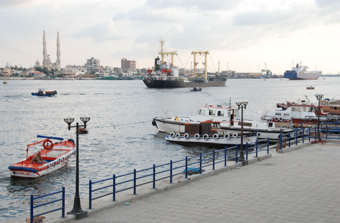 Canal de Suez : L’Égypte a obtenu un accord avec une entreprise de construction navale chinoise pour l’acquisition de 5 bateaux-remorqueurs