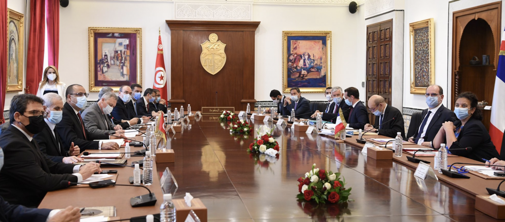 La Tunisie et la France ont signé plusieurs accords relatifs au renforcement des relations et de coopération entre les deux pays