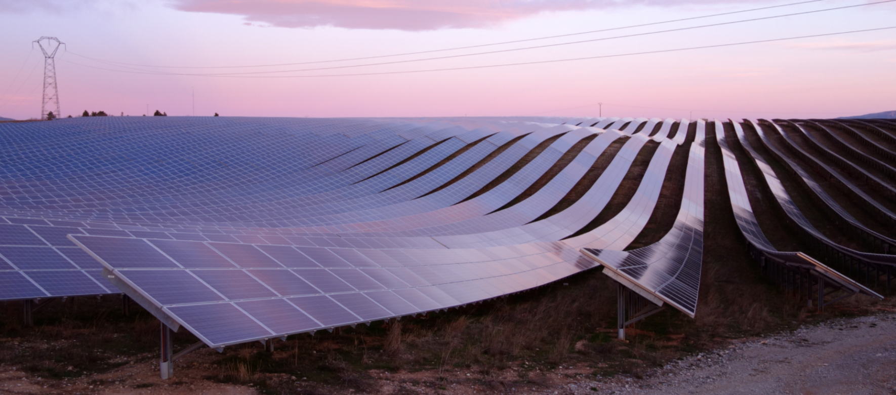 Libye : La société pétrolière italienne veut investir fortement dans le gaz naturel et les énergies renouvelables avec des centrales photovoltaïques