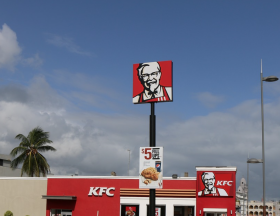 Maroc : Kentucky Fried Chicken (KFC), la chaîne américaine de restauration rapide spécialisée dans le poulet cuisiné a annoncé l’ouverture de 10 nouveaux points de vente en 2022