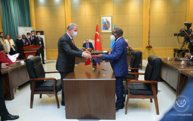 La Turquie et la République démocratique du Congo viennent de signer 3 protocoles d’accords sur le financement d’infrastructures de transport routier, fluvial et ferroviaire