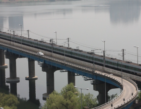 L’Egypte va pouvoir réaliser les travaux de conversion des chemins de fer d’Abu Qir en rails électriques grâce à l’appui de la BERD