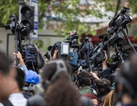 Algérie : Le président lance une réorganisation du secteur de la Communication et de la presse