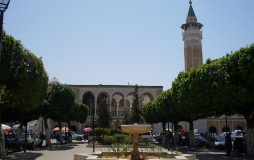 Tunisie : La Banque Mondiale revoit à la baisse ses prévisions de croissance et son déficit commercial de creuse de 1,2 milliard de TND entre 2021 et 2022 1