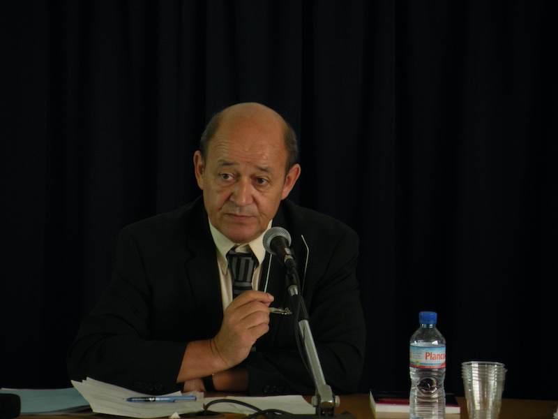 Jean Yves Le Drian etesTIC2011 01