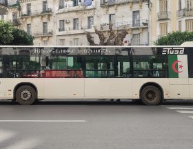 Algiers Bus with text in Tamazight