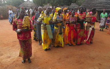 African women at work