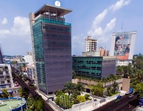 1024px Libreville immeubles