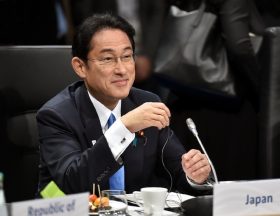 Fumio Kishida 20170216