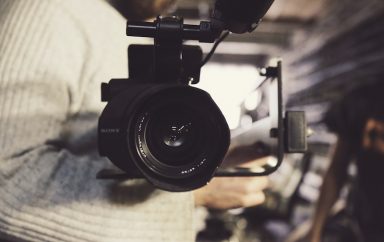 laura lee moreau ZpE2gobovro unsplash