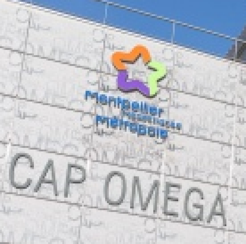 Cap omega