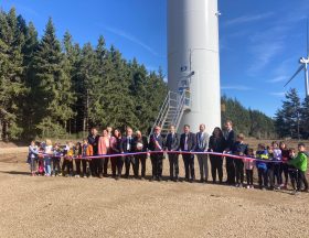Lozere pelouse eolien