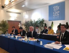 Pole cap azur leonetti