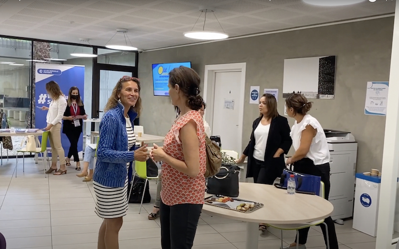 Femme emploi 1