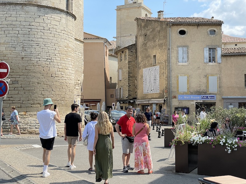 Gordes touristes ©Jeremy Flament