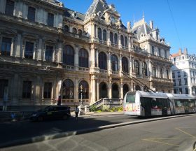 Lyon Bus ©Fiona Urbain