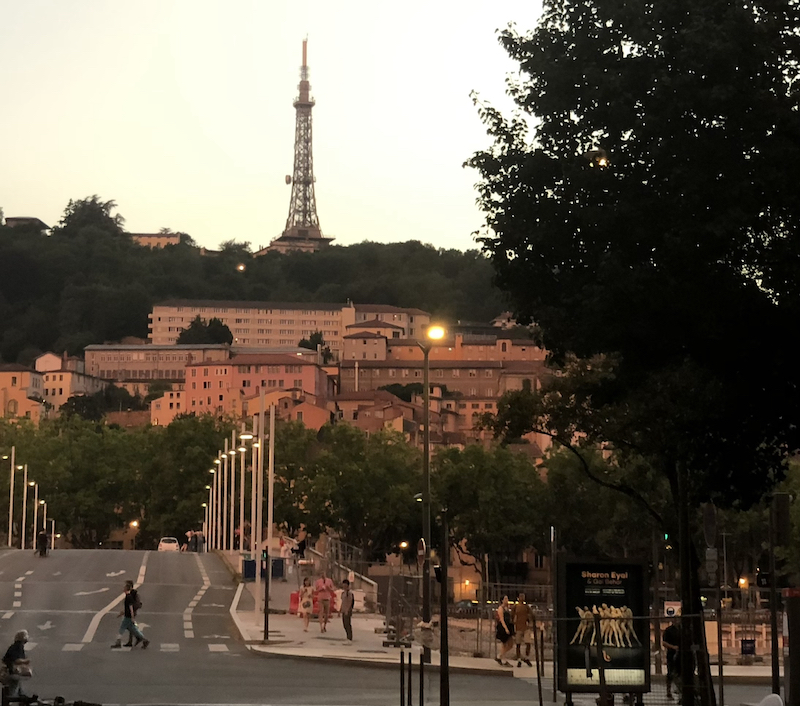 Lyon rue ©Noa Ambrosino