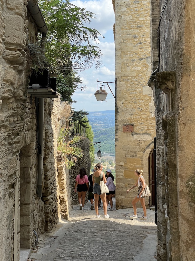 Rues gordes ©Jeremy Flament