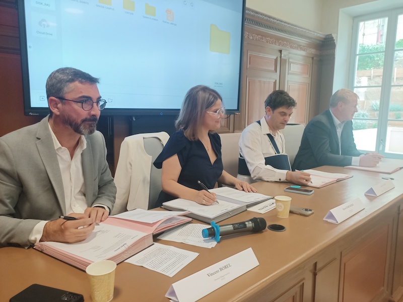 Grasse Campus etudiants emploi