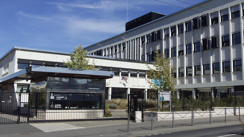 Lycee Saint Exupery P Louis