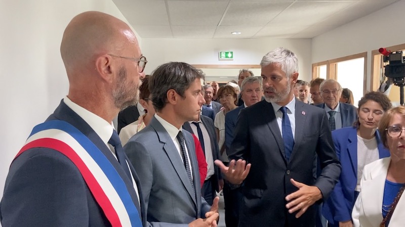 AURA inaugure lycee Arnaud Beltrame port de luniforme wauquiez attal 4