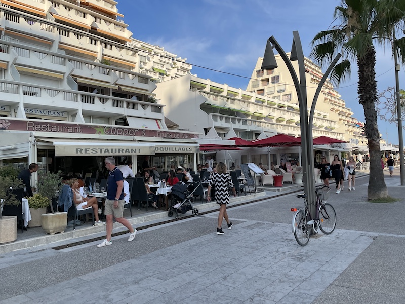 La Grande motte promenade ©Jérémy Flament