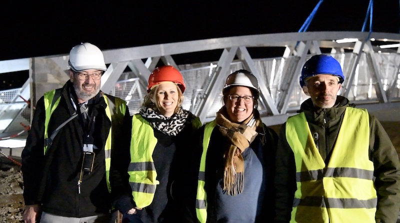 Pose de la passerelle gignac 18