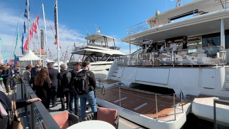 LGM Salon multicoque ponton