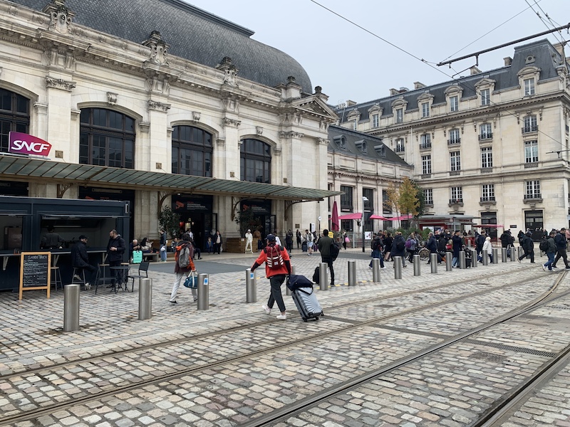 Parvis gare de bordeaux