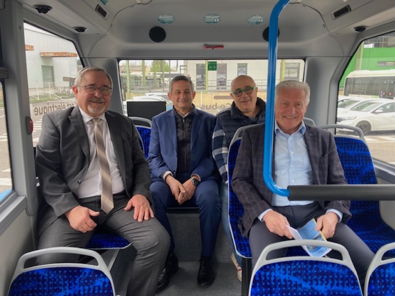 Le Grand Avignon fait l’acquisition de 5 minibus électriques pour développer la mobilité durable 3
