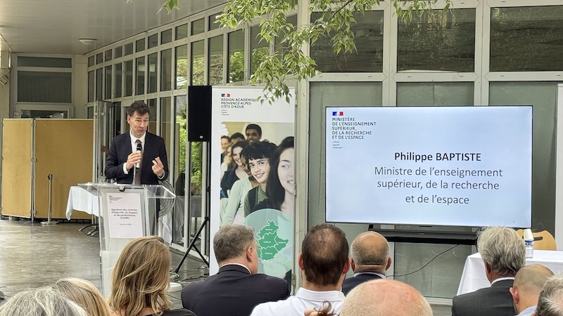 Université de Toulon signature du contrat d'objectifs 4