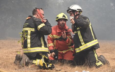 Incendies Gironde et Var hommage aux soldats du feu 1