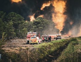 Incendies Gironde et Var hommage aux soldats du feu 3